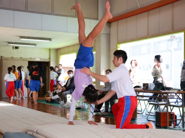 「アクロバットクラス」プレ体験会